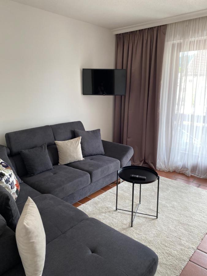 Apartment Ananas I Zentral & Seenah Portschach am Woerthersee Luaran gambar